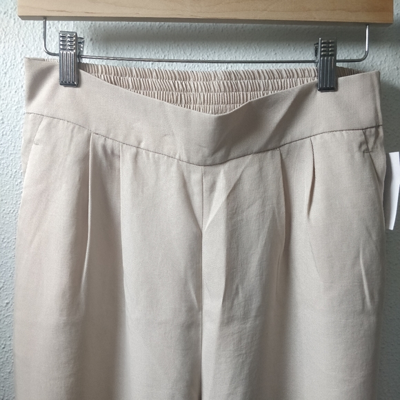 H&M Cream Ankle Pants - Picture 2 of 4